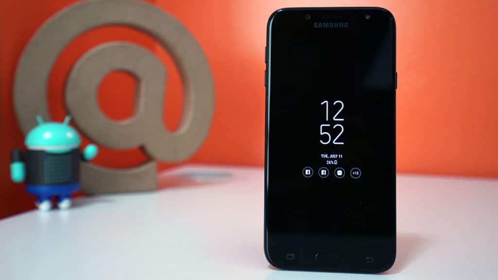 Samsung Galaxy J7 Pro Review: Looks good, feels good - GadgetMatch