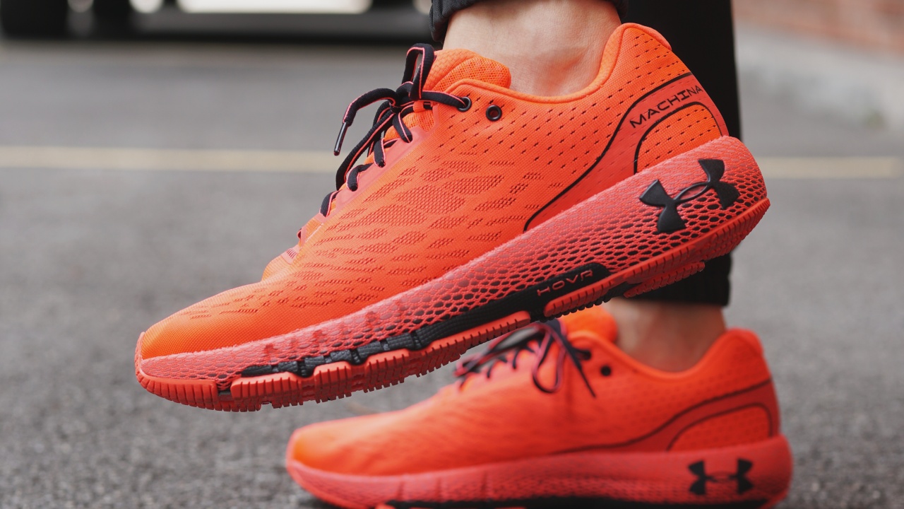 do under armour shoes run smaller than nike