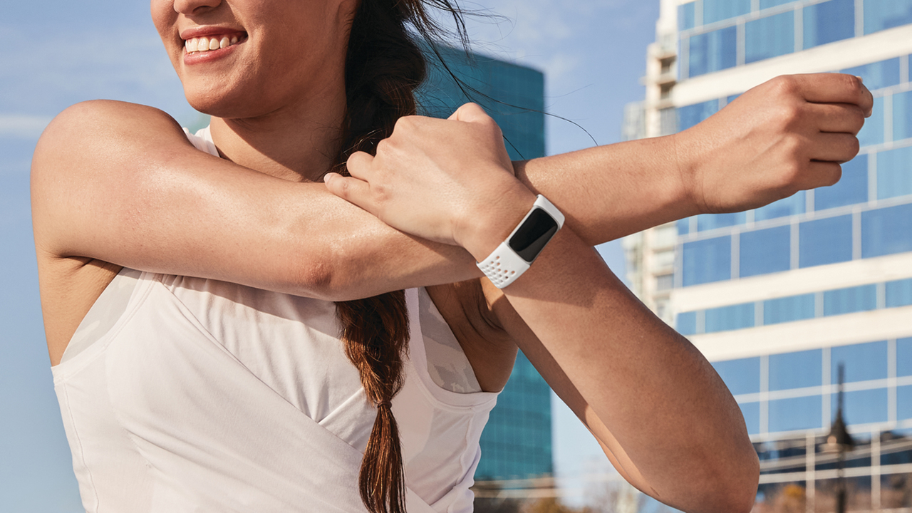 Fitbit Charge 5