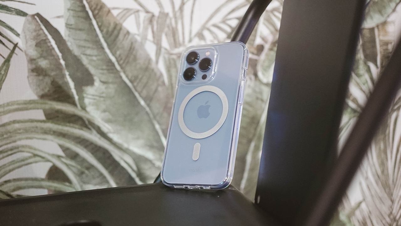 Moshi Arx Clear Slim Hardshell