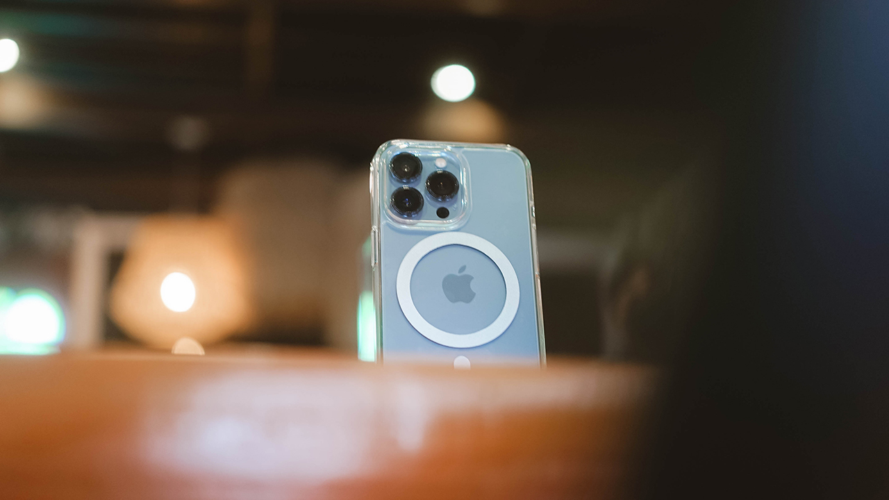 Moshi Arx Clear Slim Hardshell