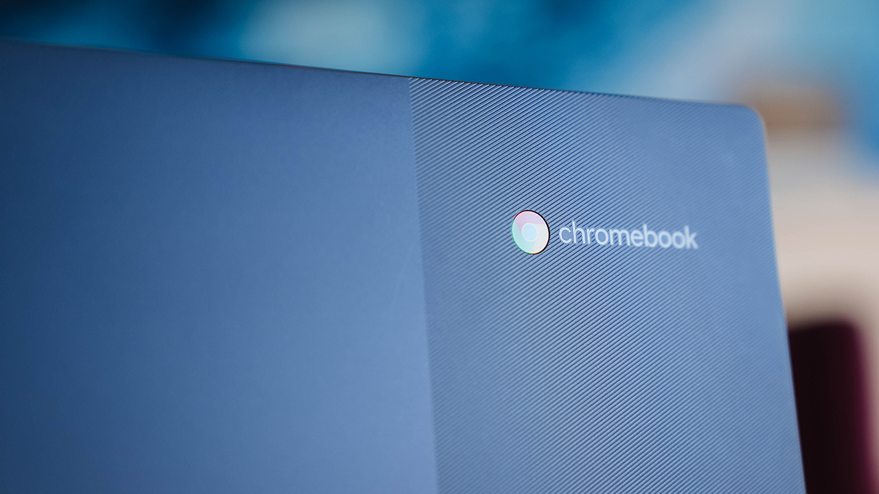 Google is reportedly working on a premium Chromebook X - GadgetMatch Google is reportedly working on a premium Chromebook X - GadgetMatch