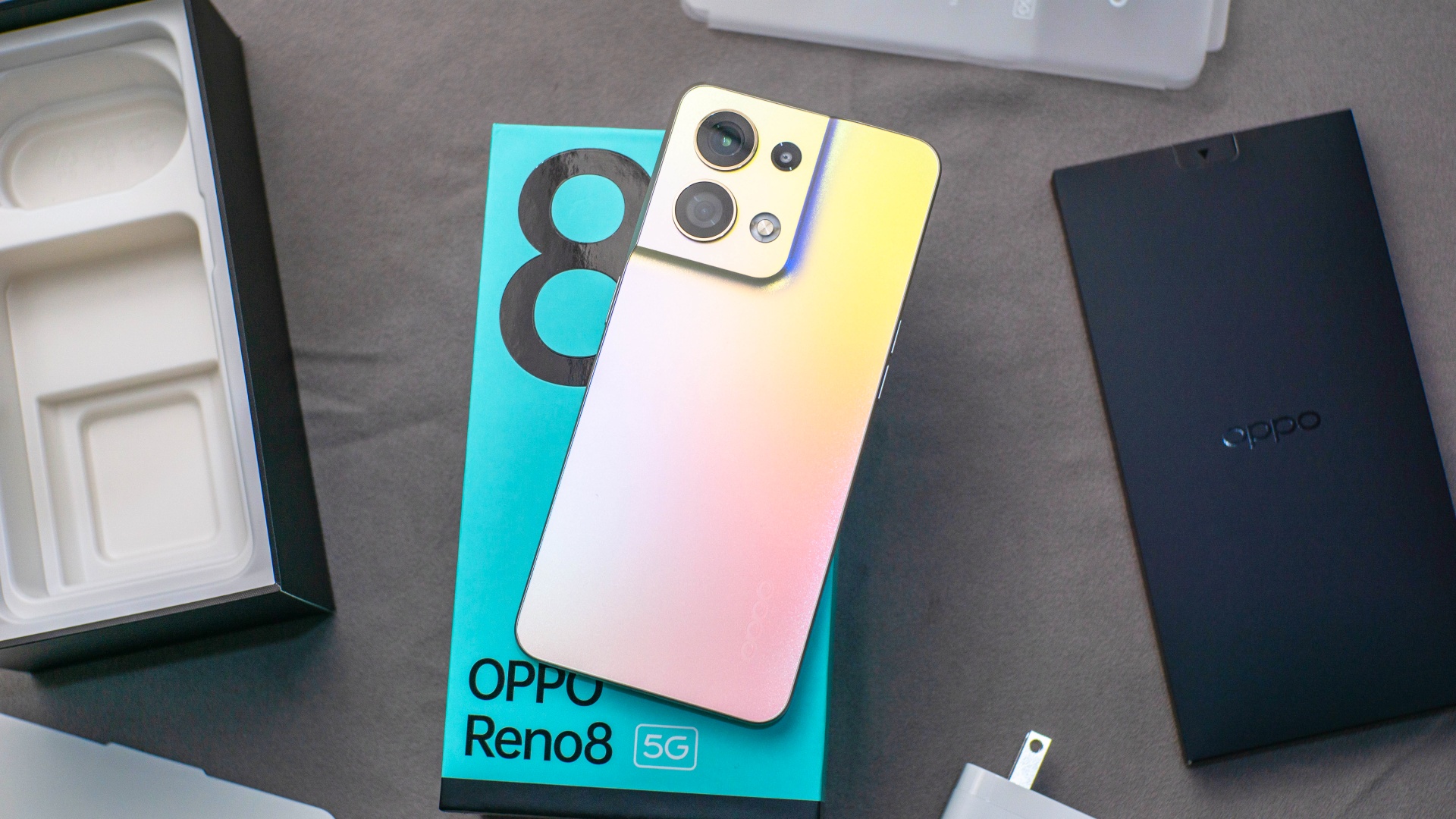 OPPO Reno8