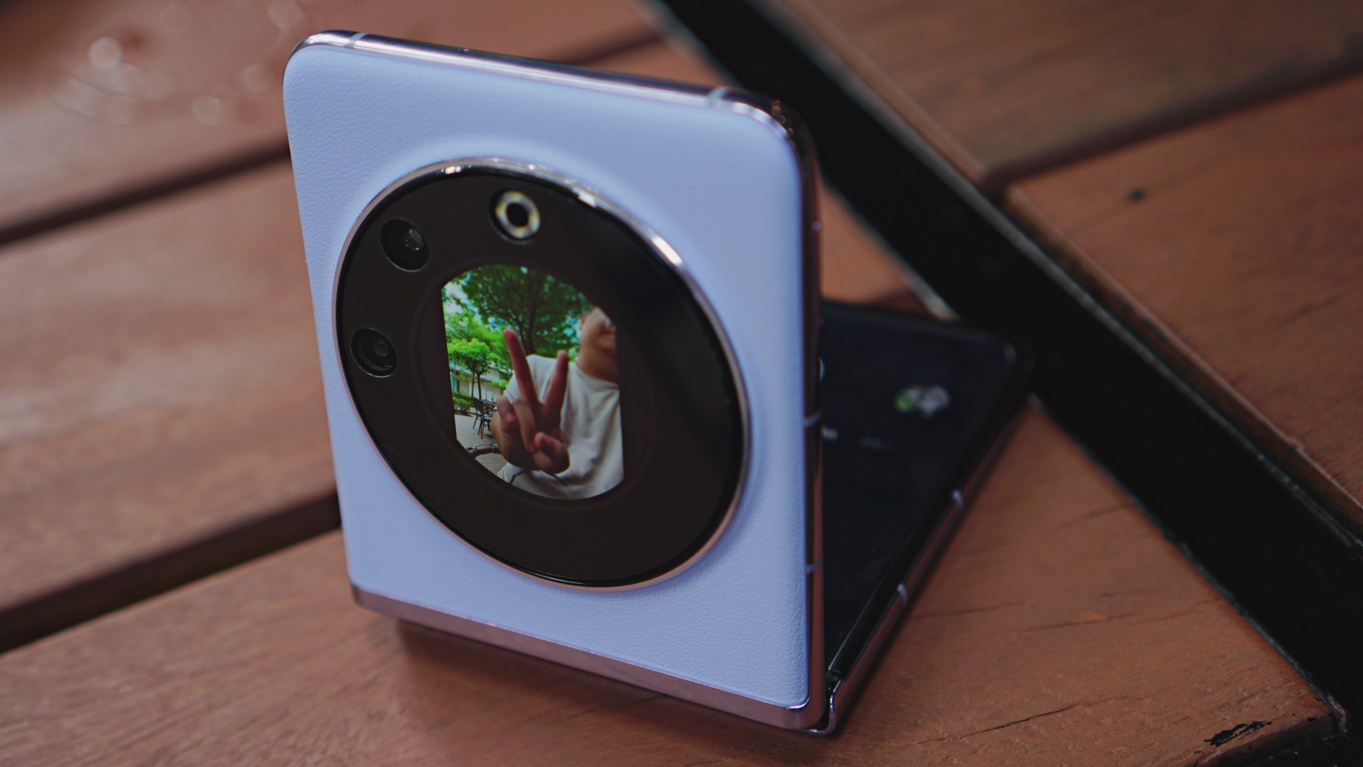 TECNO Phantom V Flip 5G