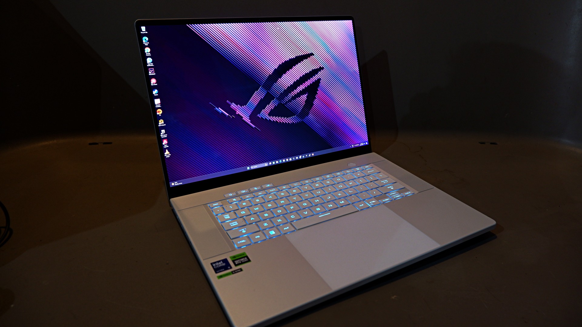 ROG Zephyrus G16