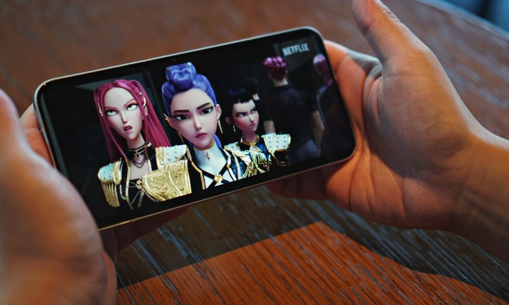 Netflix might acquire HBO Max - GadgetMatch