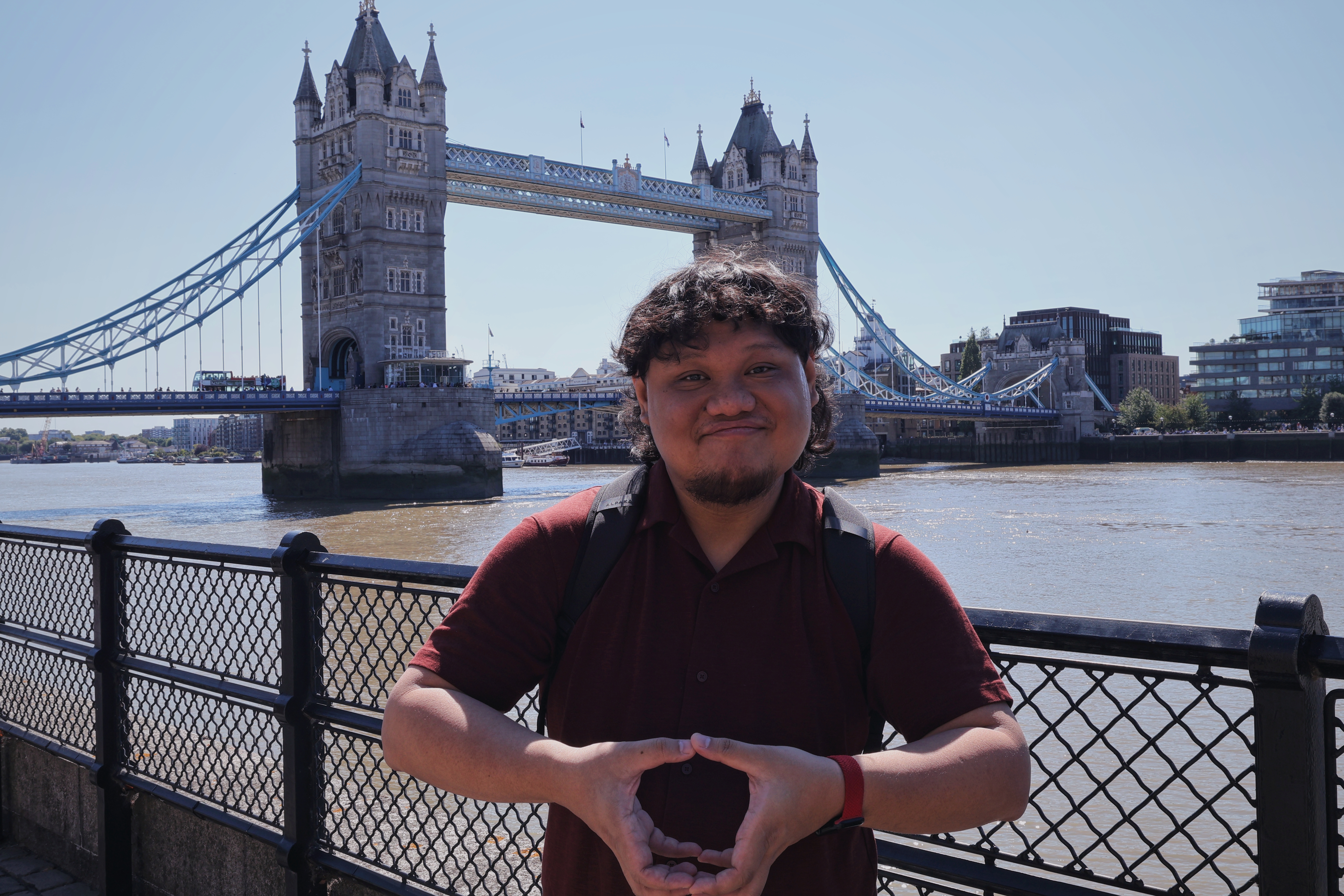 London | Canon EOS R50 V