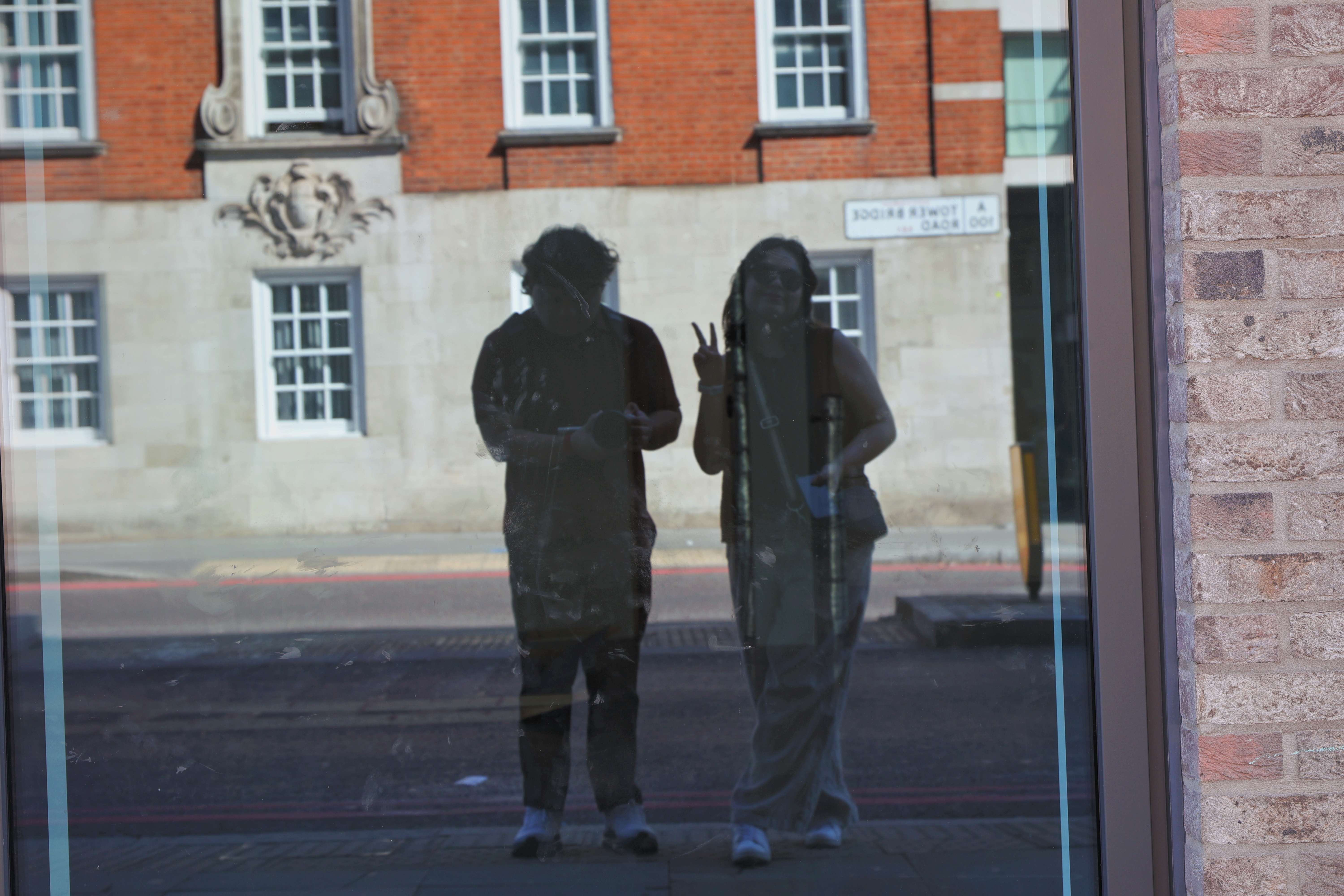 London | Canon EOS R50 V