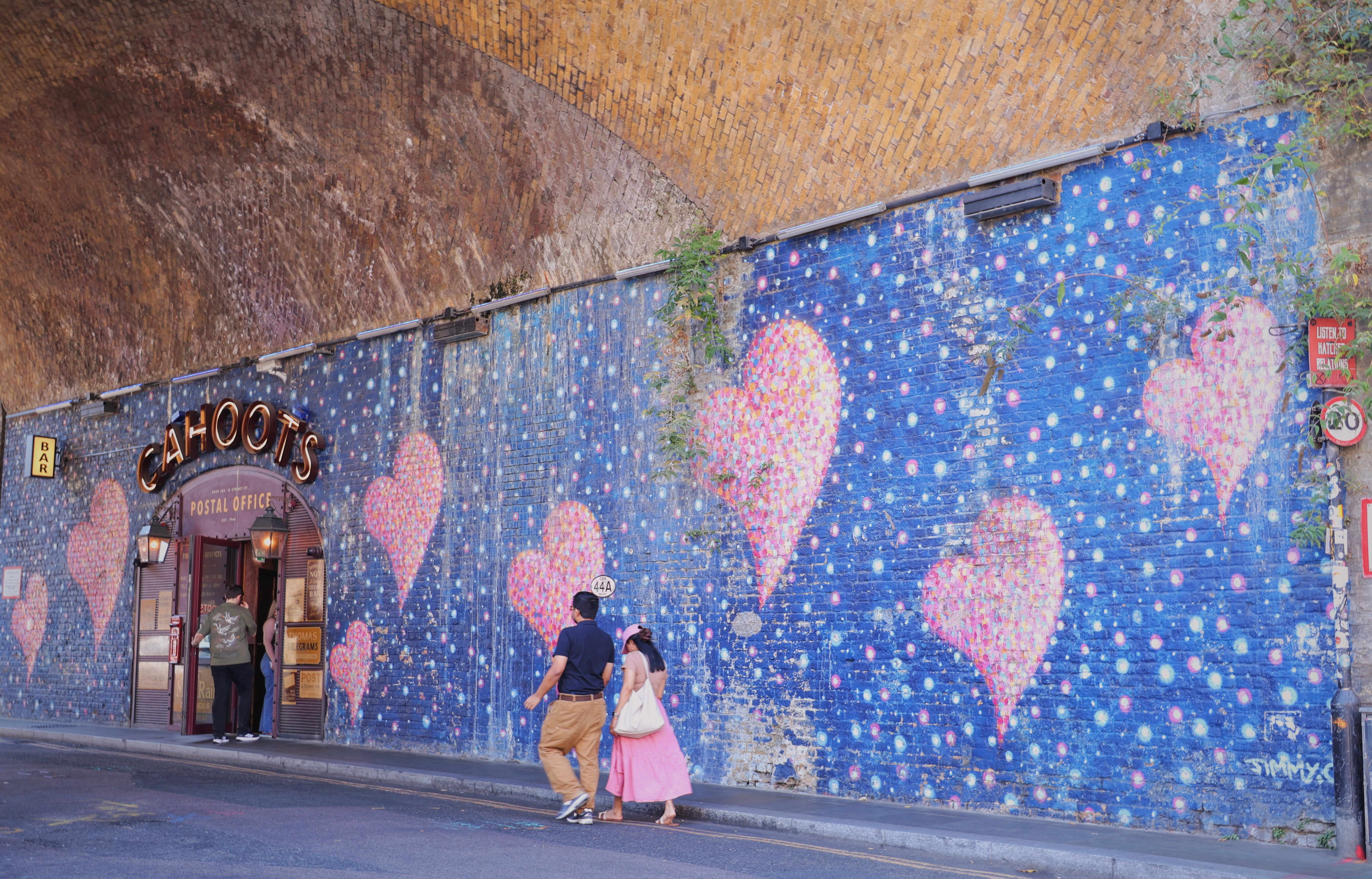 London | Canon EOS R50 V