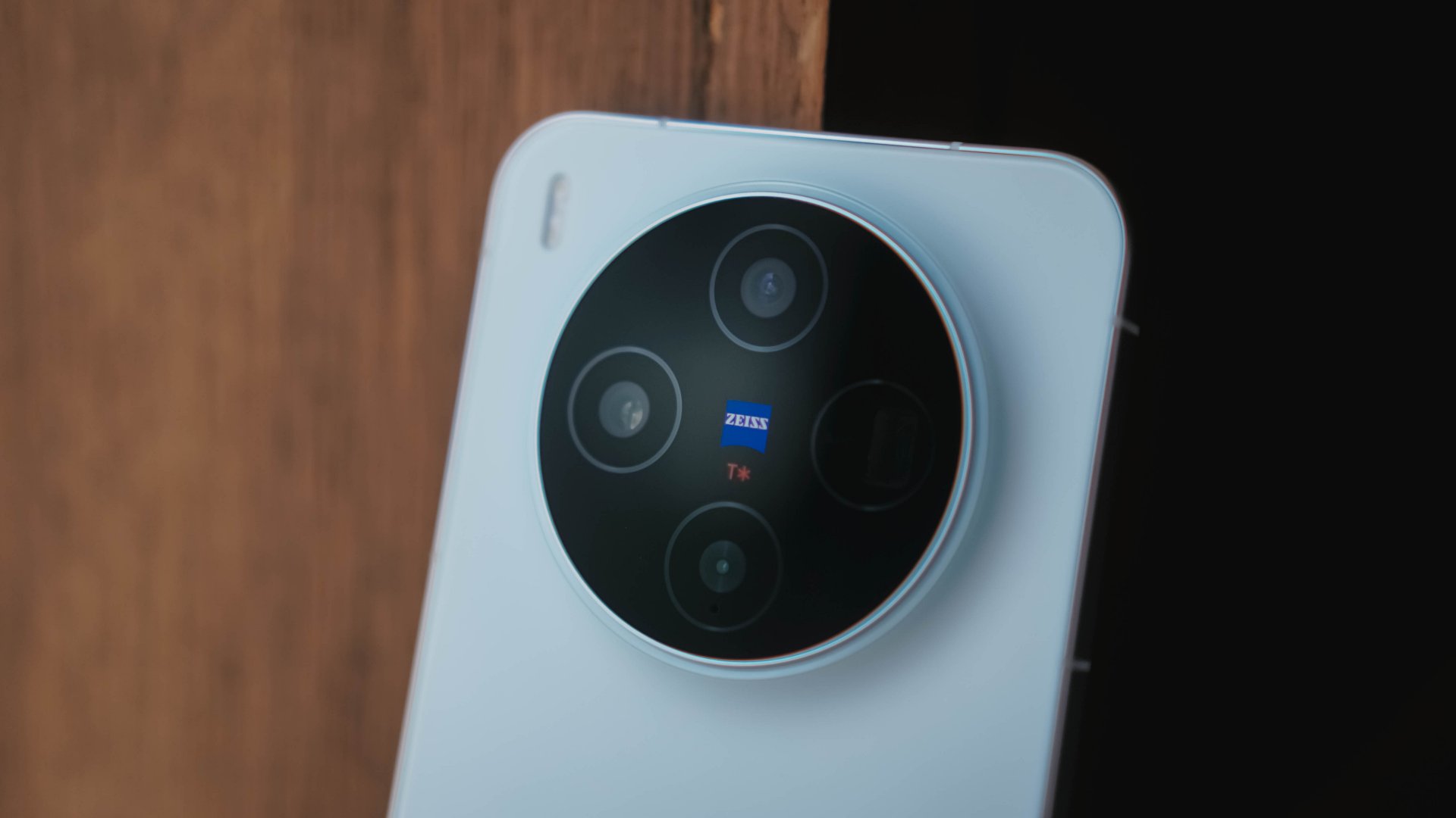 vivo X300 ZEISS