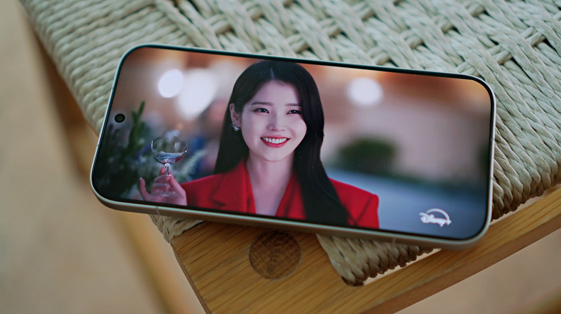 HONOR 600 | IU | Perfect Crown | Disney Plus