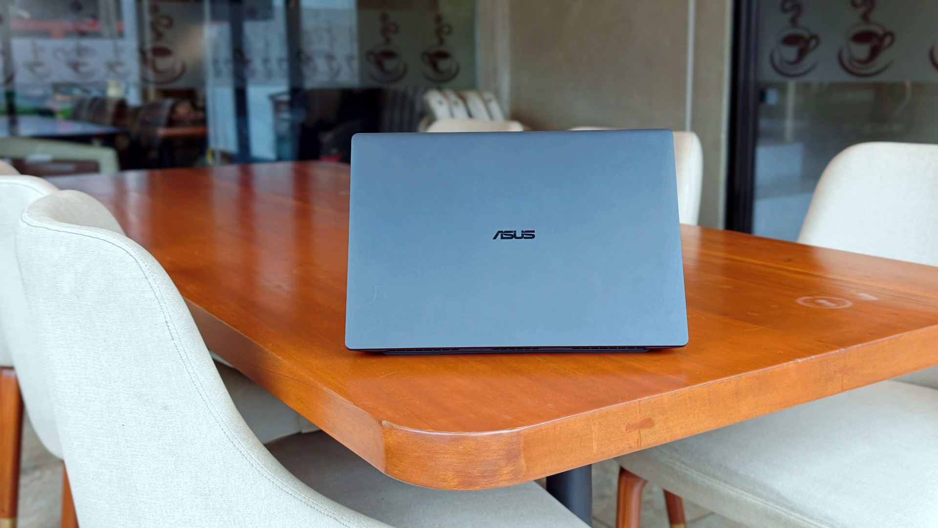 ASUS Expertbook Ultra