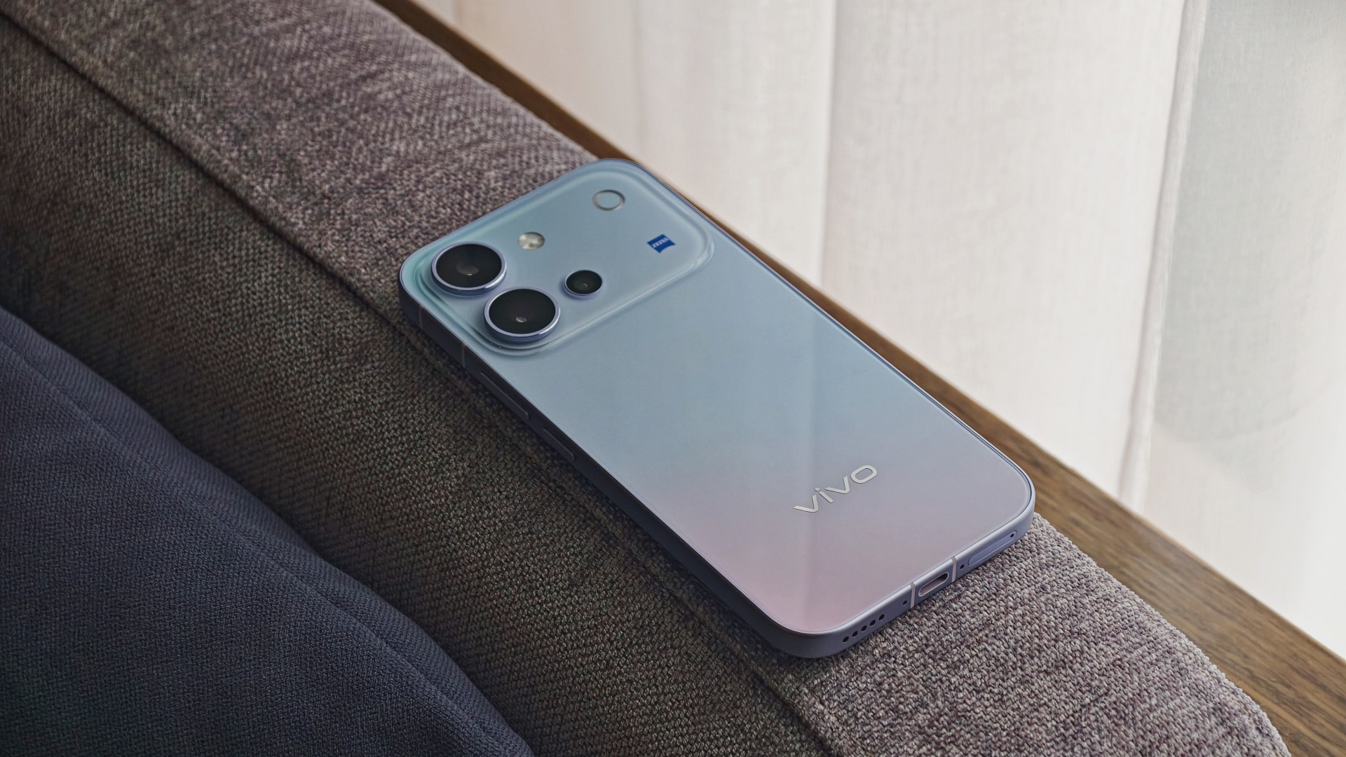 vivo V80