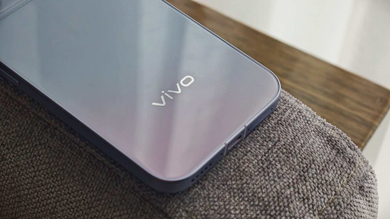 Drop Test Passed Sticker vivo V80 debuts with ZEISS cameras - GadgetMatch